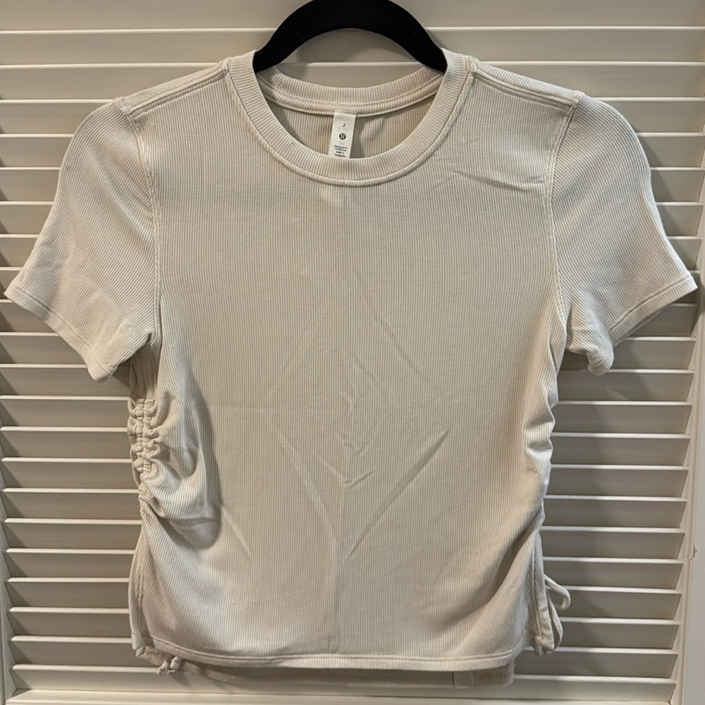 Lululemon top